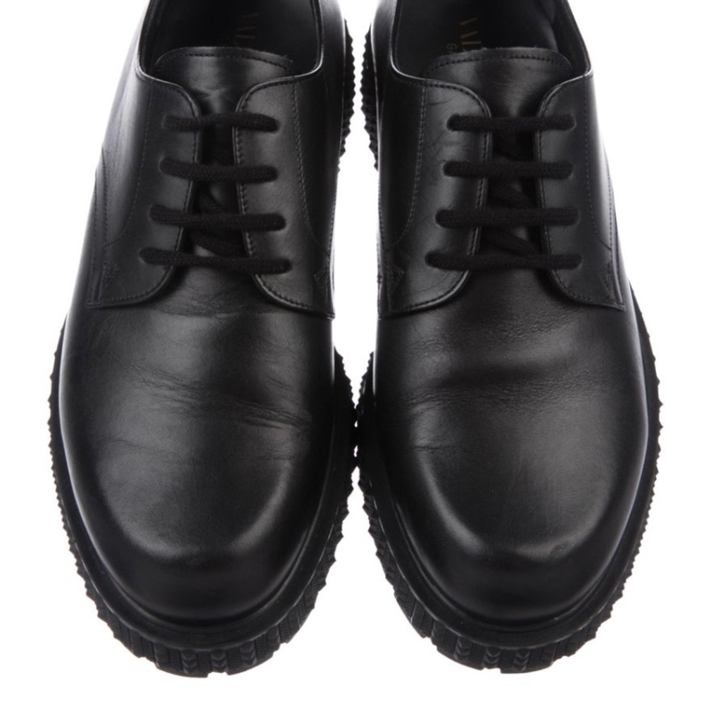 Valentino leather derby shoes size 8.5 us/ 41.5 Eu